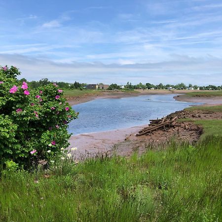 Pleasant Street Inn Parrsboro Bagian luar foto