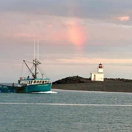 Pleasant Street Inn Parrsboro Bagian luar foto