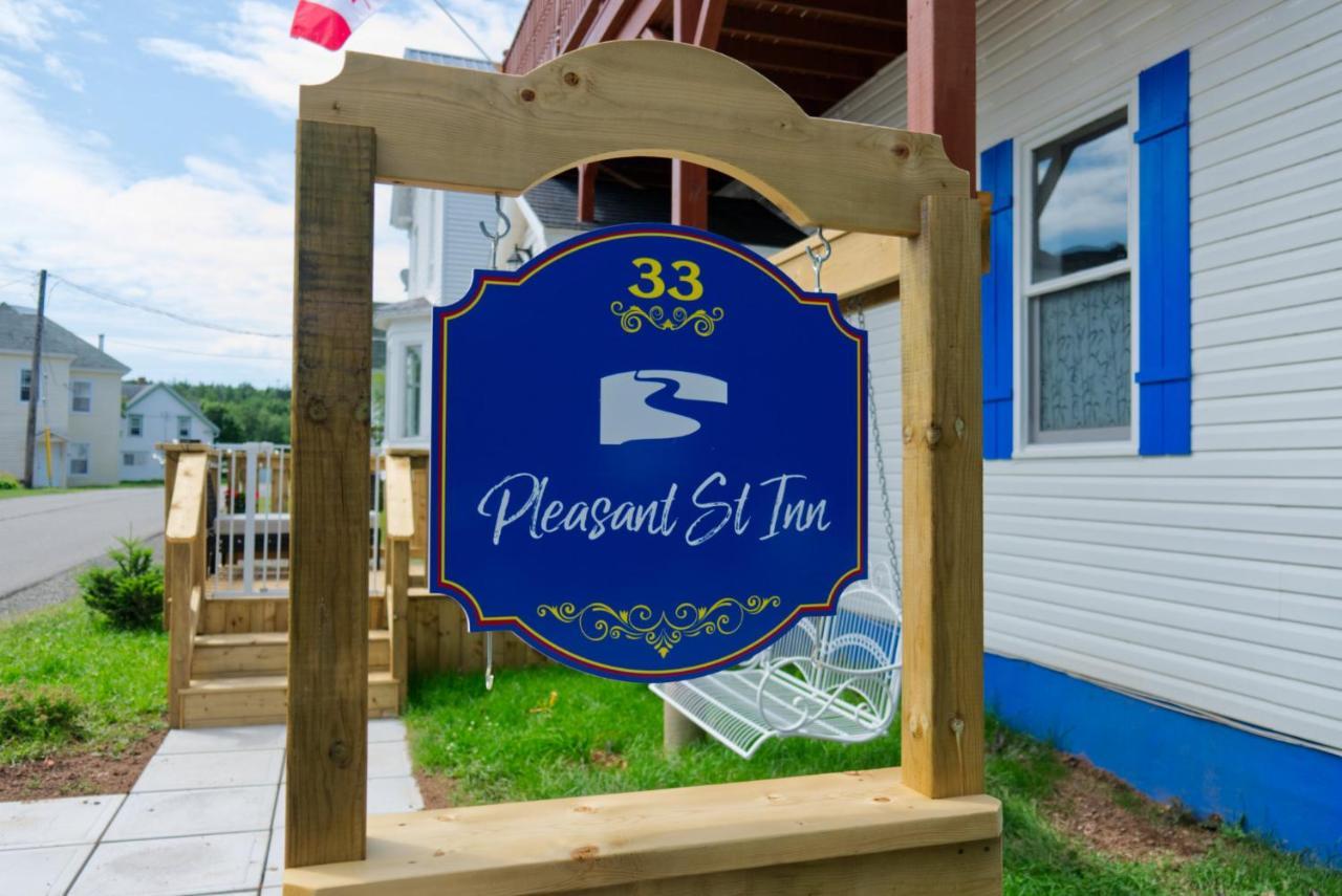 Pleasant Street Inn Parrsboro Bagian luar foto