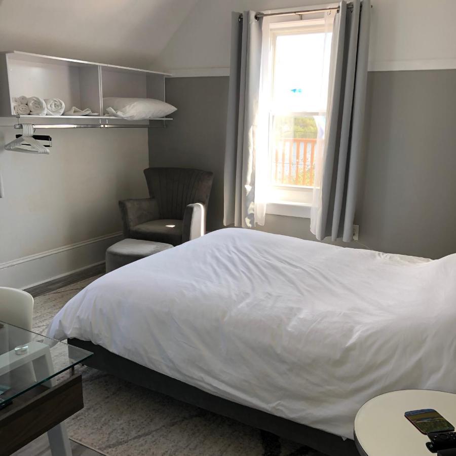 Pleasant Street Inn Parrsboro Bagian luar foto