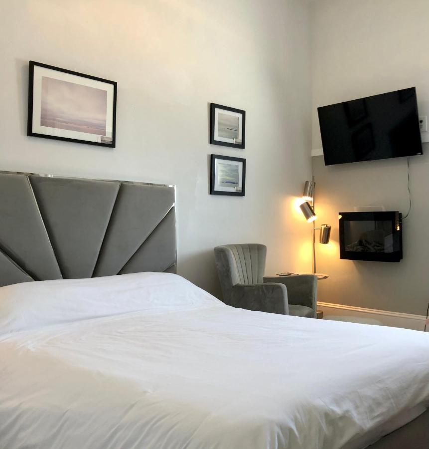Pleasant Street Inn Parrsboro Bagian luar foto